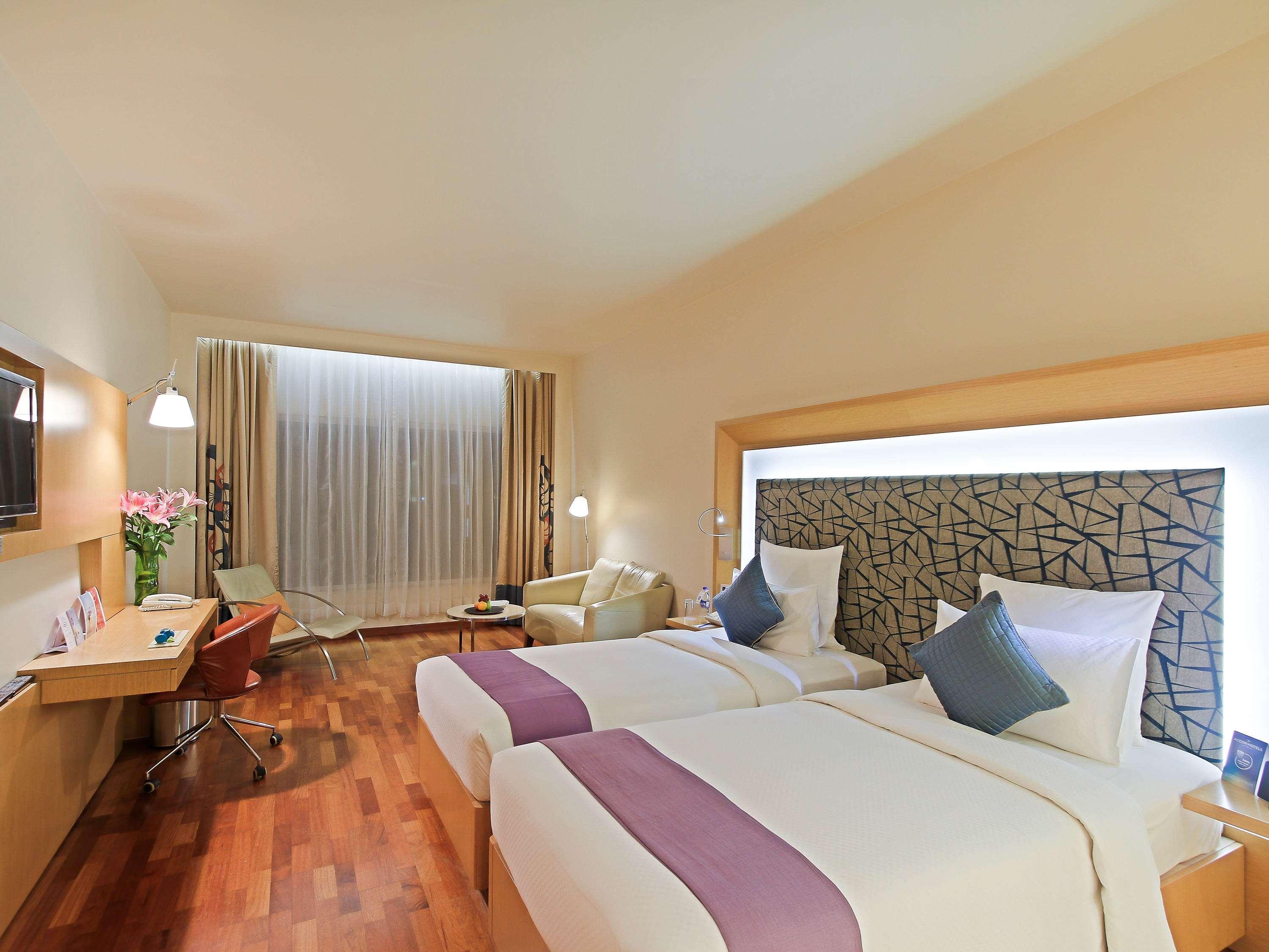 Novotel Visakhapatnam Varun Beach Exterior foto Deluxe Room