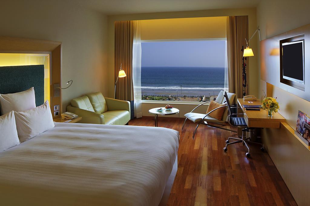 Novotel Visakhapatnam Varun Beach Exterior foto